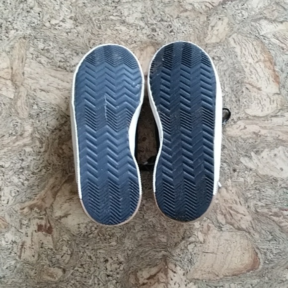 Sorel Out and About waterproof sneaker shoe. - Picture 6 of 12